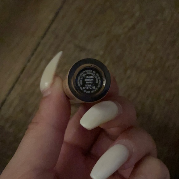 NWT, in Plastic Wrapping Wet n Wild Megalast INCOGNITO Full Coverage Concealer - Picture 12 of 12